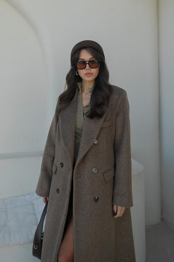 معطف طويل باللون البني