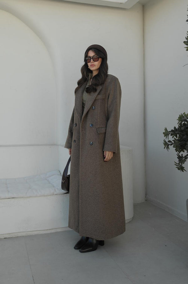 معطف طويل باللون البني