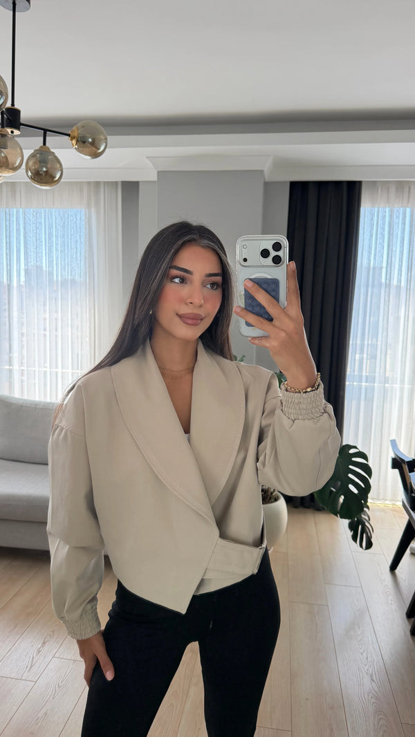 BELT DETAILED CROP JACKET