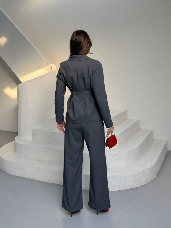 Elegant formal suit
