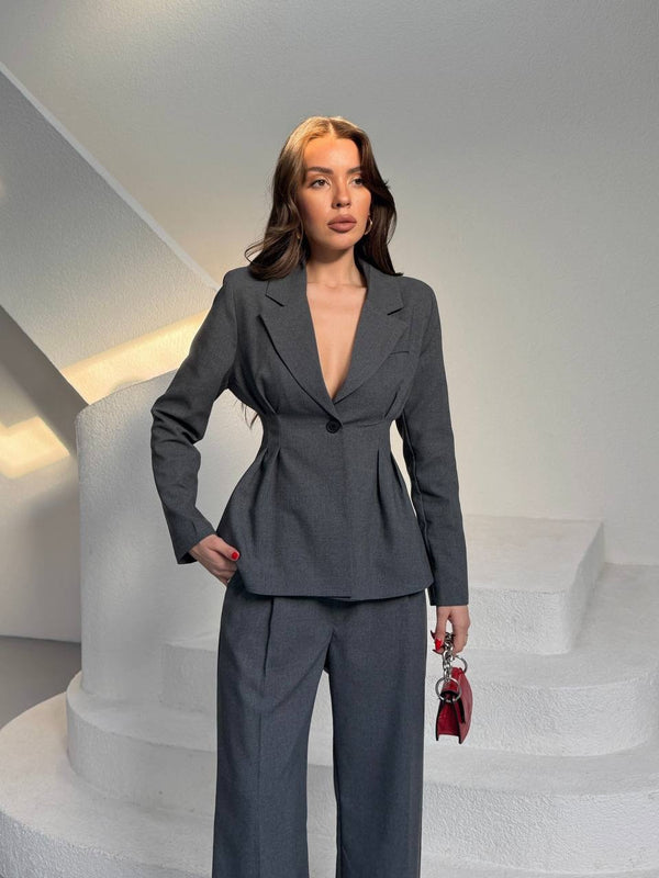 Elegant formal suit