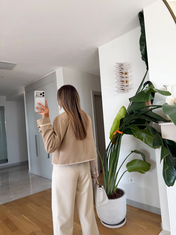 CONTRAST TRIM JACKET