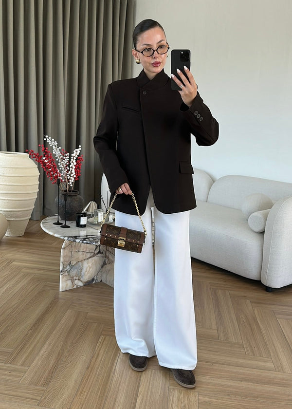 CLASSIC TAILORED BLAZER