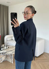 CLASSIC TAILORED BLAZER