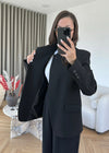 CLASSIC TAILORED BLAZER