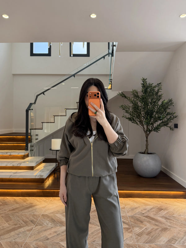 RELAXED HOODED SET
