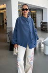 UPRECT COLLAR HIDDEN BUTTON TRENCH