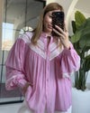قميص دانتيل بتفاصيل مطرزة - Sateen style