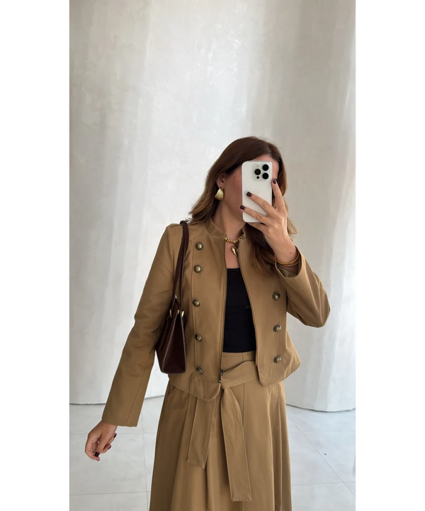 SHORT TRENCH WITH GOLD BUTTON