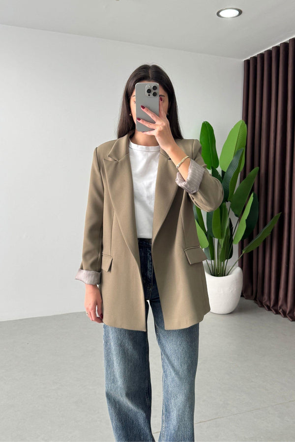 EVERYDAY CLASSIC BLAZER
