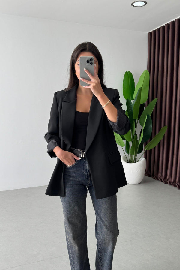 EVERYDAY CLASSIC BLAZER