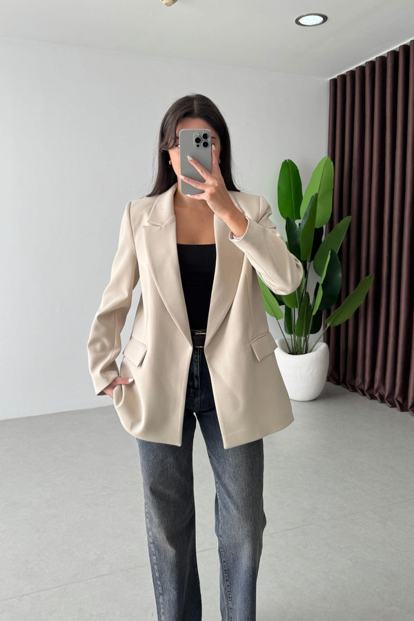EVERYDAY CLASSIC BLAZER