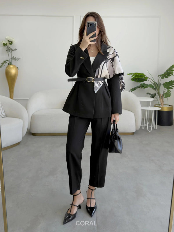 CLASSIC BLAZER WITH SCARF