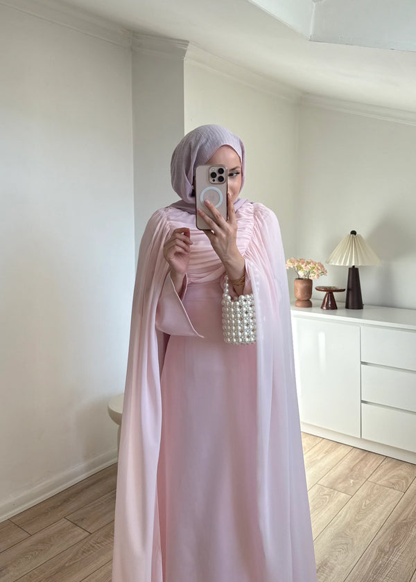 فستان مناسبات مع شال شيفون