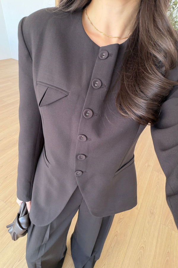 SIGNATURE TAILORED SUIT
