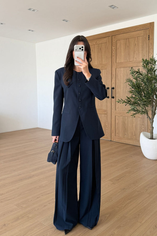 SIGNATURE TAILORED SUIT