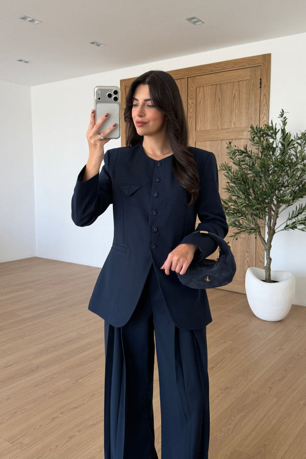 SIGNATURE TAILORED SUIT