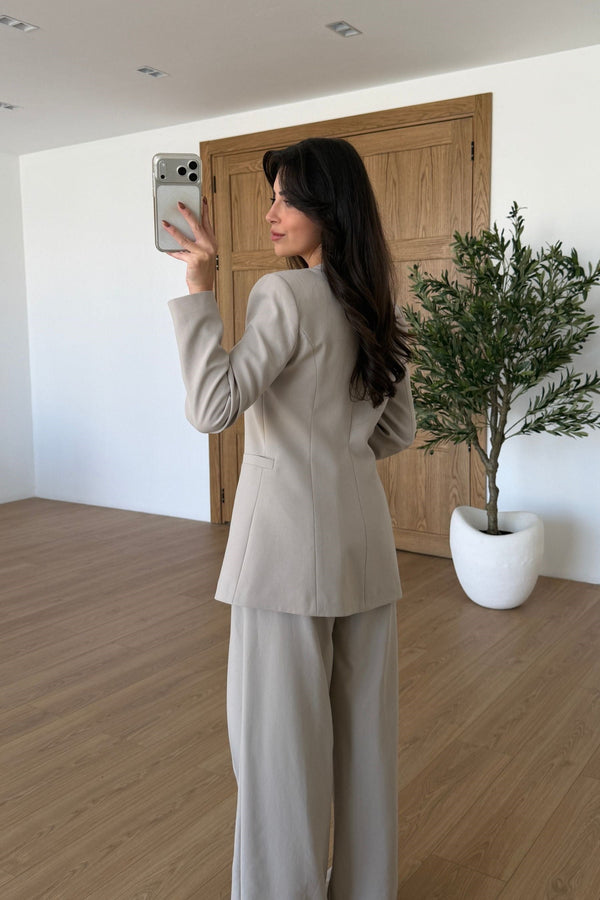 SIGNATURE TAILORED SUIT