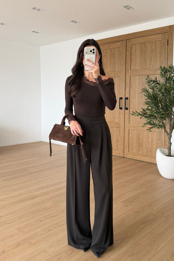 WIDE- LEG TAILORED TROUSERS
