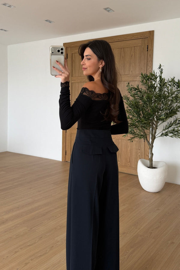 WIDE- LEG TAILORED TROUSERS