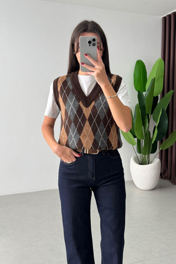 سويت شيرت البقلاوة