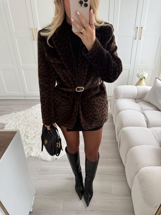 جكيت جوخ ليوباردو