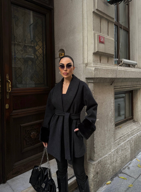 معطف أوبيرا