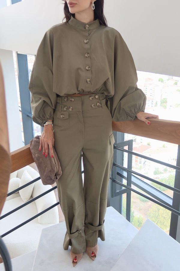 Button Detail Cargo Set