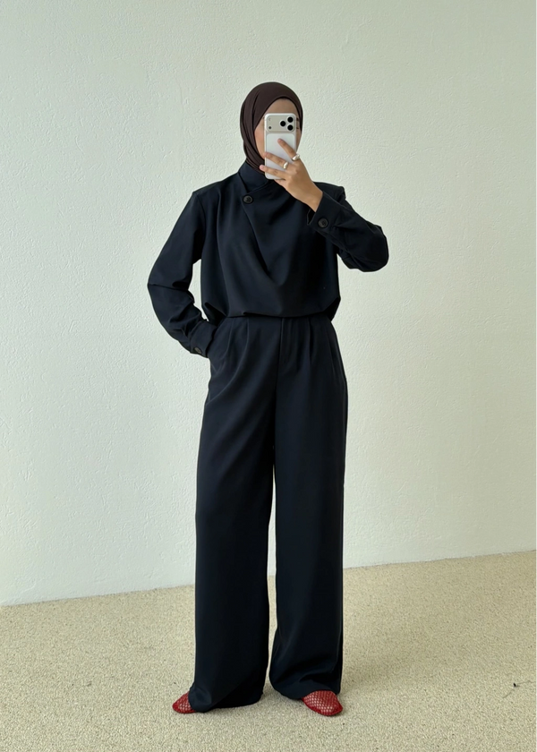 SINGLE- BUTTON BLOUSE SET
