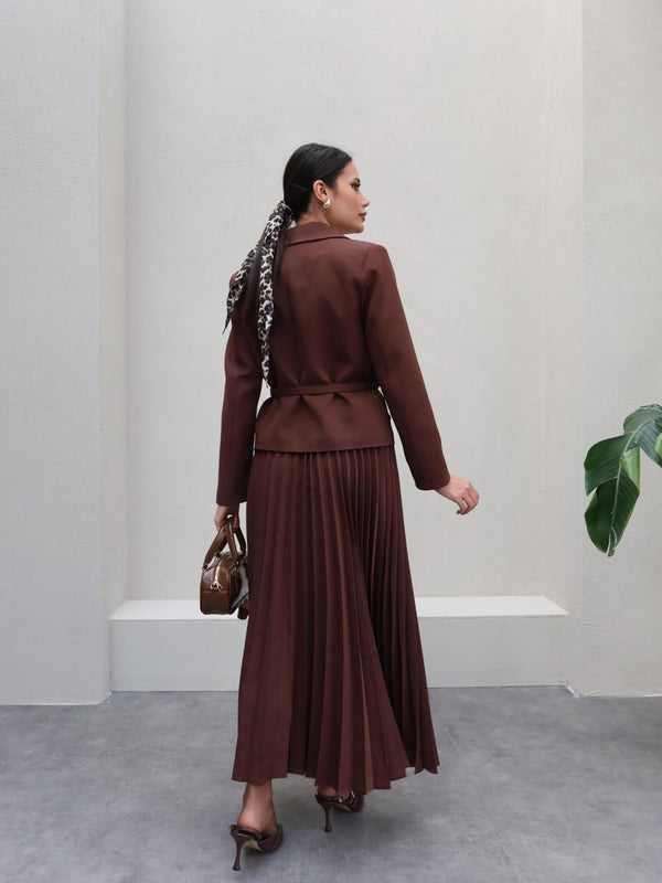 طقم بليزر مع تنورة بني Gabriela Set - Sateen style
