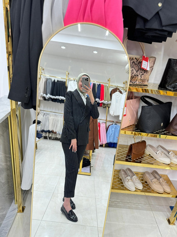 طقم رسمي مقلم مع كمر اسود - Sateen style